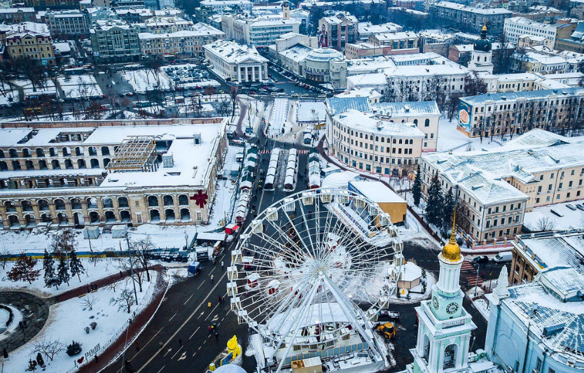 У Києві запускають нові FM-ретранслятори: що зміниться у радіомовленні столиці